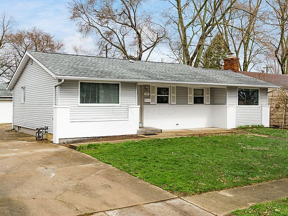 3rd image of 1414 Burnley Sq N