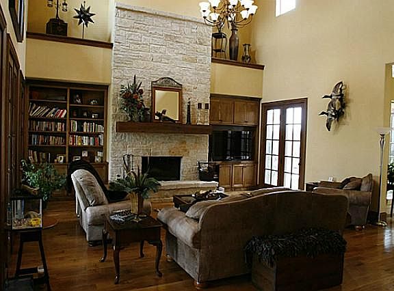 5th image of 10151 Tate Ln