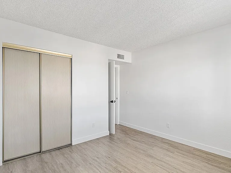 740 E Joan D Arc Ave — Photo 17