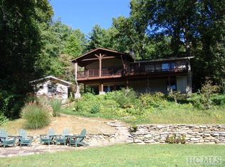 251 Island Point Rd, Lake Toxaway, NC 28747