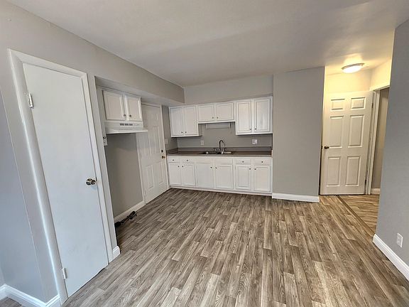 4th image of 2024 Grasmere Ave