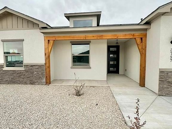 4th image of 3727 Sapphire Dr