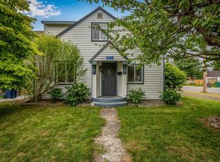 833 Greenleaf Ave, Burlington, WA 98233
