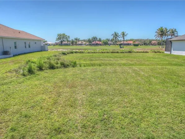 18024 Greenwood DR, NAPLES, FL 34114