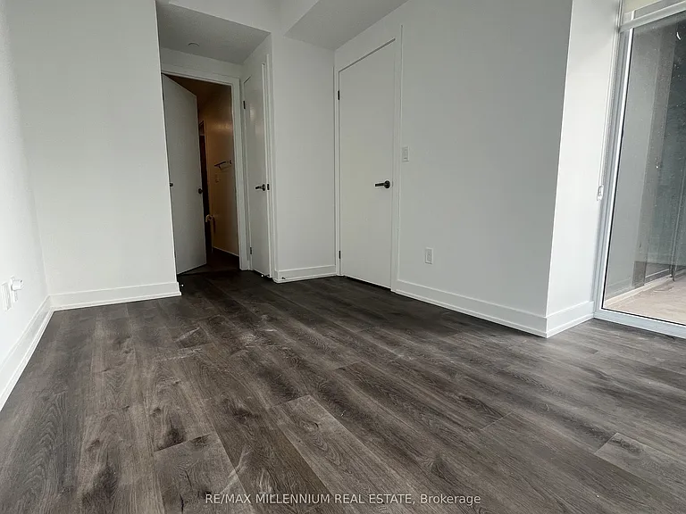 370 Martha St #1608 — Photo 32