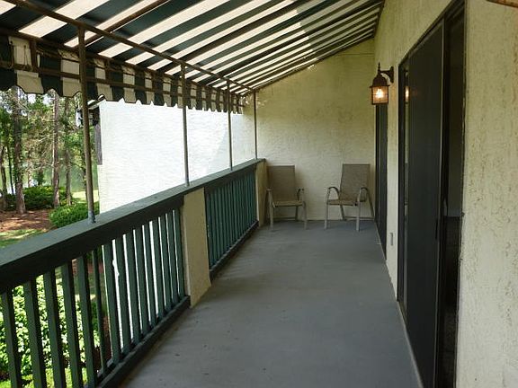 3rd image of 206 Southlake Ct #206
