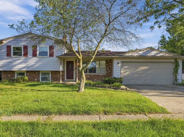 112 Overbrook Dr, Flushing, MI 48433