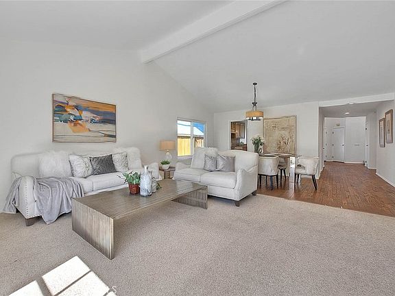 5th image of 4 Carson