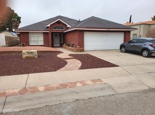 2041 Thunder Ridge Dr, El Paso, TX 79938