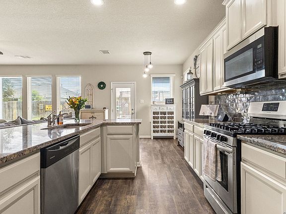 2nd image of 410 MOONVINE WAY