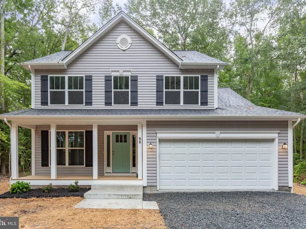 821 Mattox Ave, Colonial Beach, VA 22443