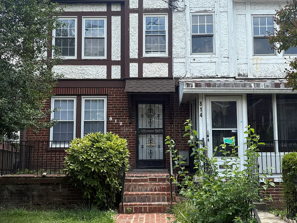 812 Tuckerman St NW