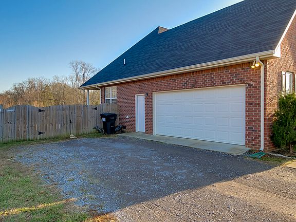 4th image of 1408 Auldridge Dr