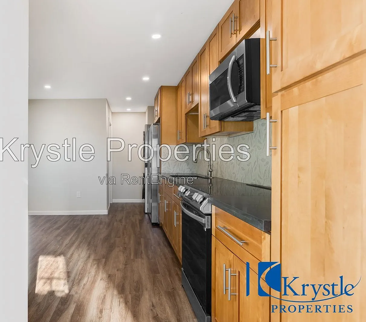 2 bed, 1.0 bath, 771 sqft, $2,100 — Photo 4