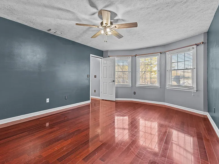 6824 Saint Julian Way — Photo 19