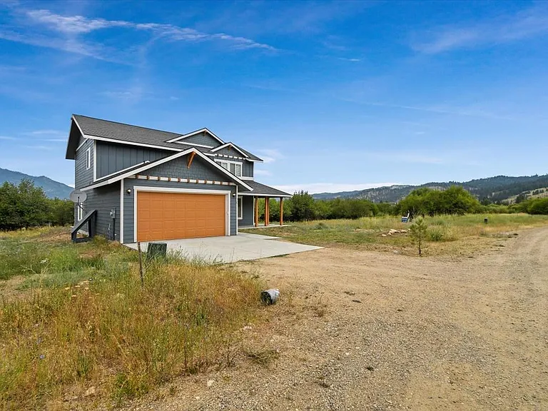 70 Wapiti Ct — Photo 2