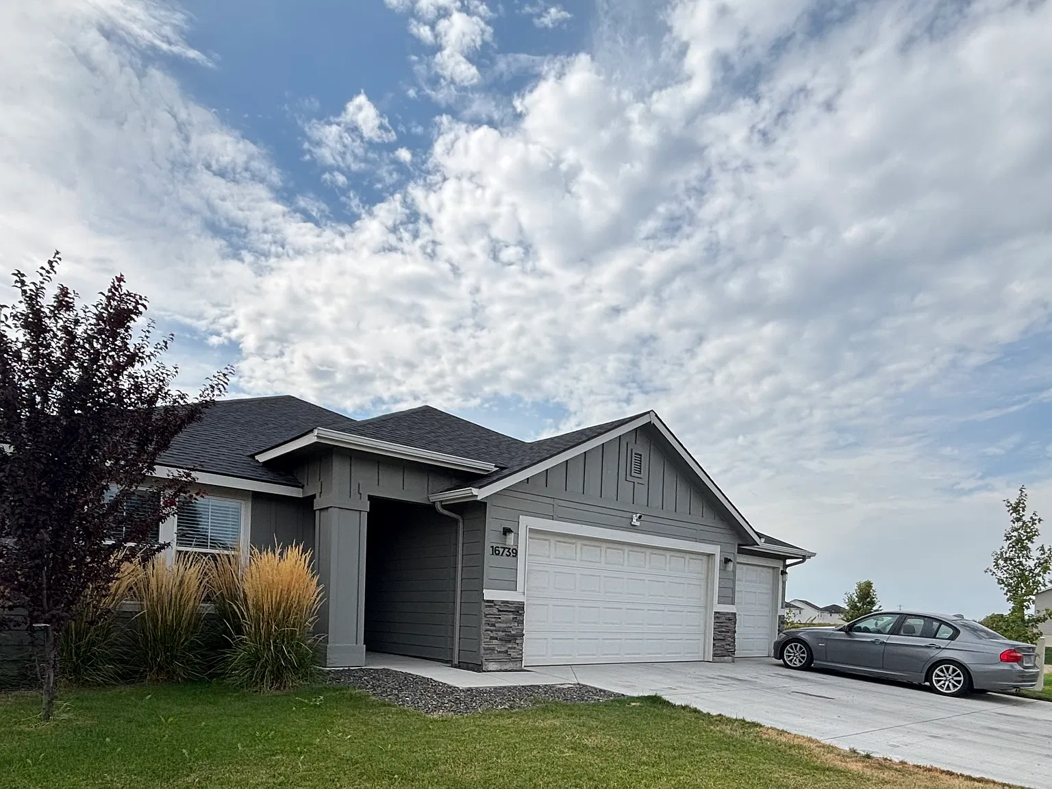 4 bed, 1694 sqft, $2,400 — Photo 1