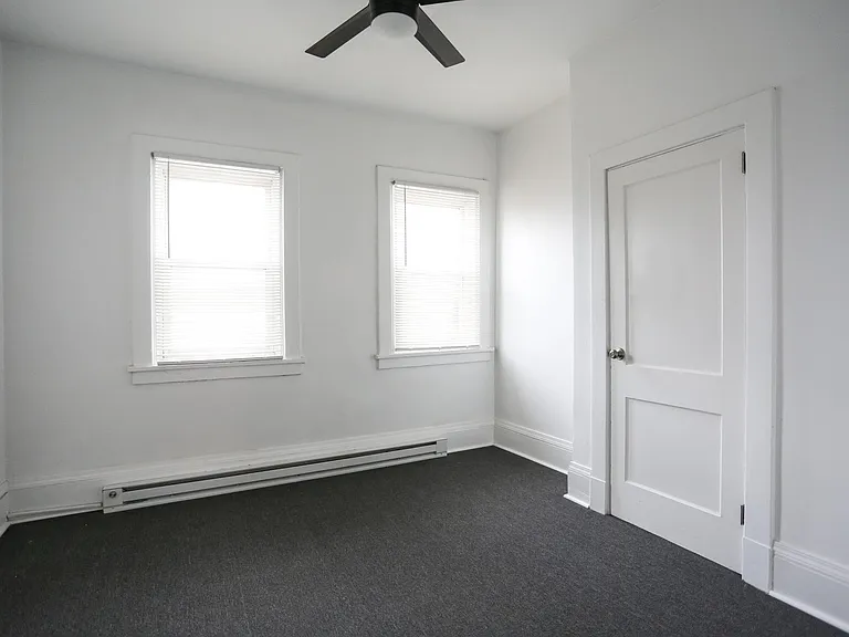 1709 E Carson St #2 — Photo 8