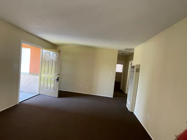 741 E Brockton Ave #A, Redlands, CA 92374