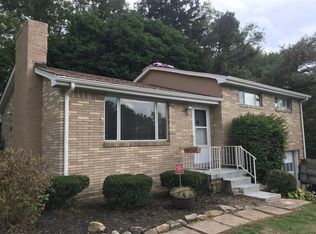 1 Woodland Rd, Mc Kees Rocks, PA 15136