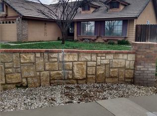 995 4th St, Calimesa, CA 92320