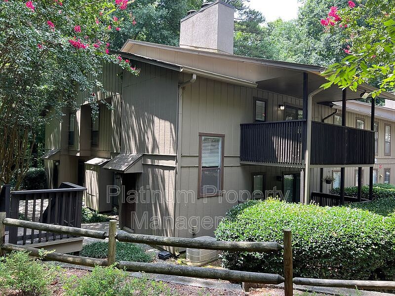 1st image of 1801 Cumberland Ct SE