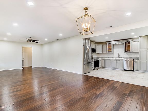 2nd image of 302 Felicie Dr