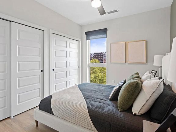 3rd image of 1754 N Lafayette St #118