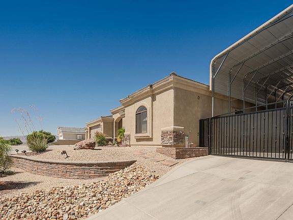 3rd image of 321 Cat Claw Ln