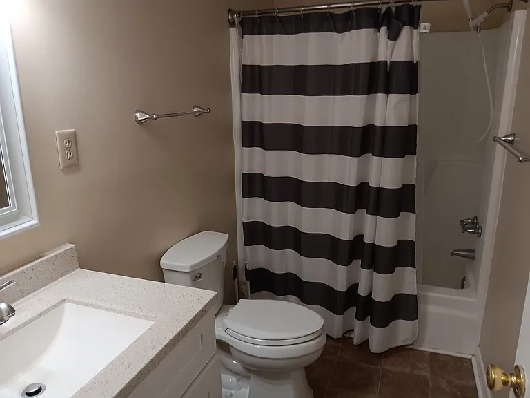 1151 Lawrence Rd — Photo 9
