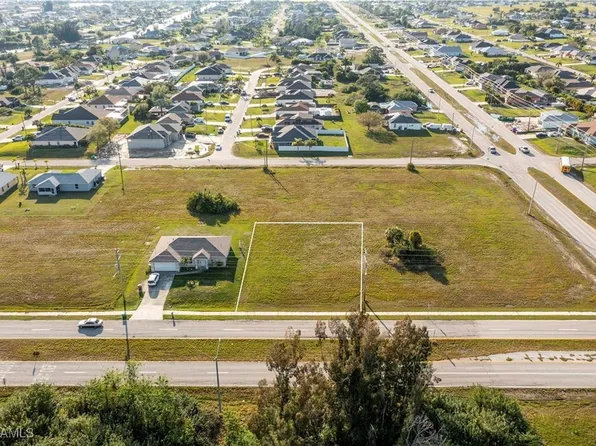 10 El Dorado Blvd S, Cape Coral, FL 33991