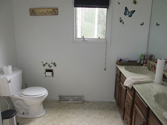 5th image of 52818 Farmingdale Dr