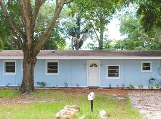 342 Country Club Dr, Oldsmar, FL 34677