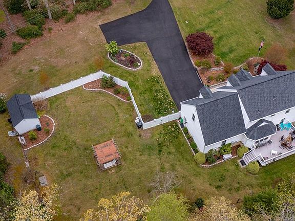 5th image of 6175 Farmers Dr