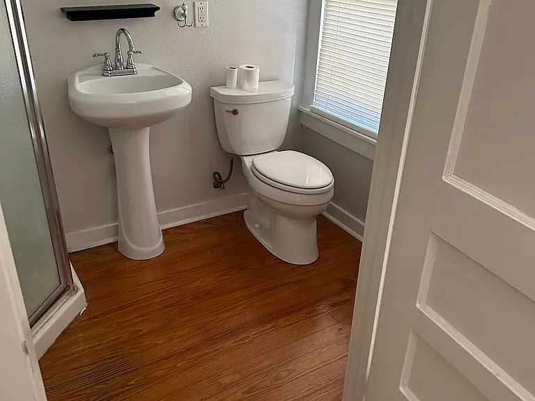 225 Hamilton St — Photo 18