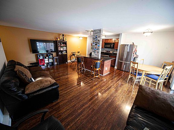 4th image of 4124 W 98th St APT 206