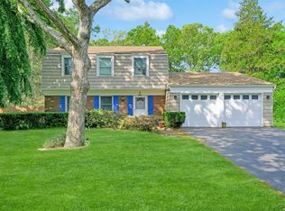 106 Wedgewood Dr, Coram, NY 11727