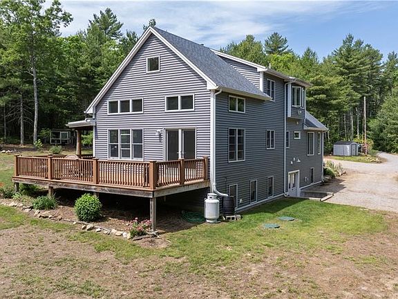 3rd image of 216 Plain Rd
