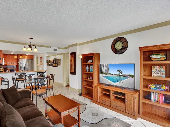 1201 S Ocean Dr, Hollywood, FL