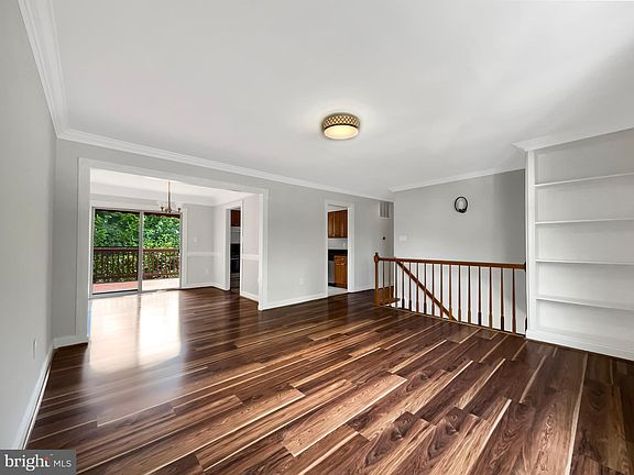4th image of 13747 Mapledale Ave
