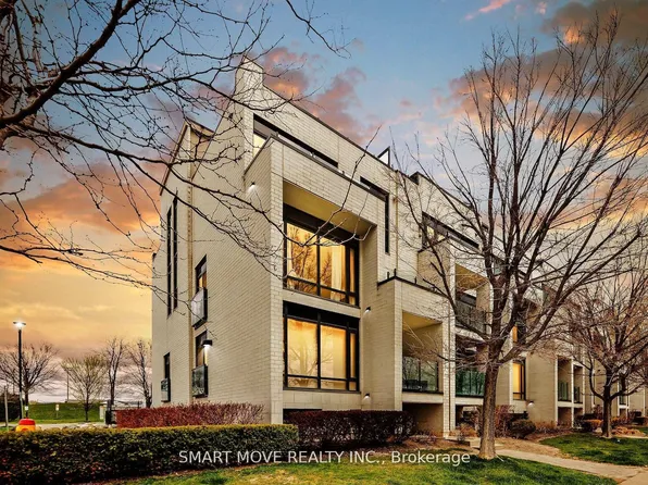 138 Widdicombe Hill Blvd #716, Toronto, ON M9R 0A9