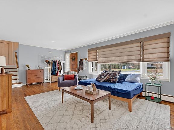 4th image of 274 Morgan Hill Road