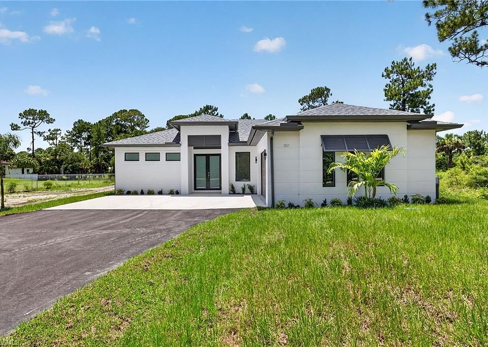 1st image of 1867 Everglades BLVD N