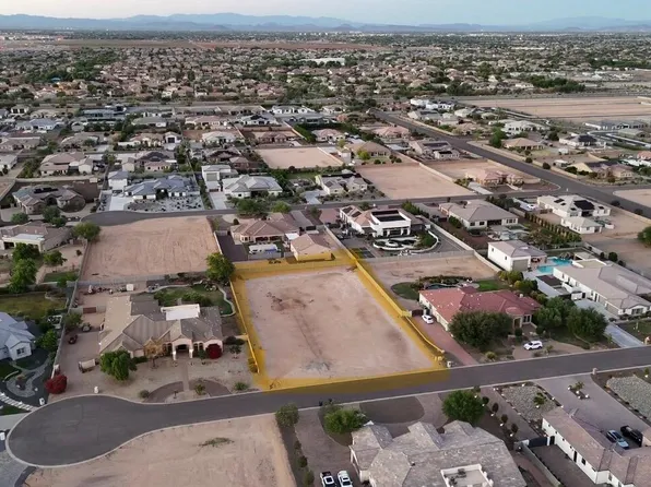 15928 W CINNABAR Court #56, Waddell, AZ 85355