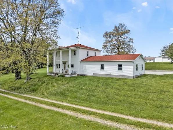 1250 Alamo Rd SE, Carrollton, OH 44615
