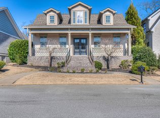 9253 Skyfall Dr, Ooltewah, TN 37363