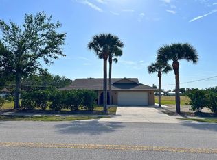 2361 Edmondson Rd, Nokomis, FL 34275