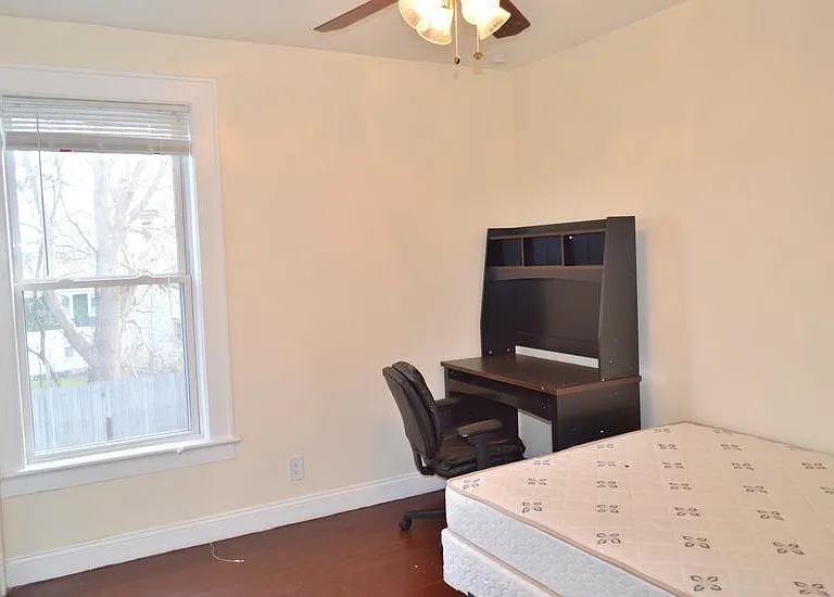 1929 E Genesee St #5 — Photo 5