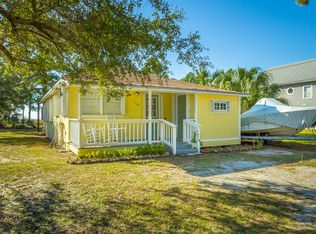 1768 Carrabelle Beach Dr, Carrabelle, FL 32322