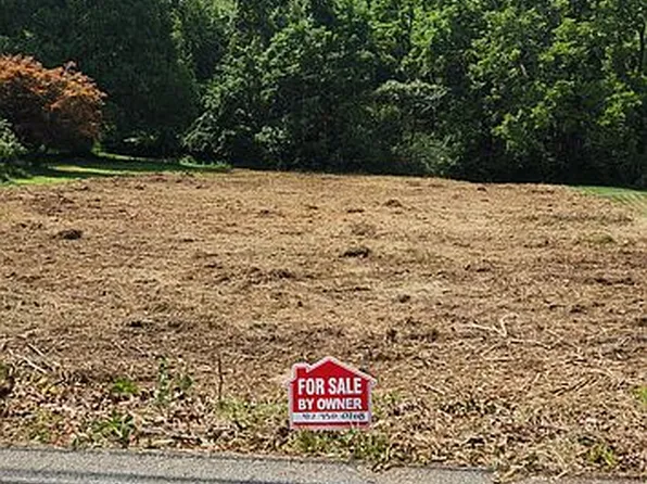 110 Locust Ln, Oakdale, PA 15071